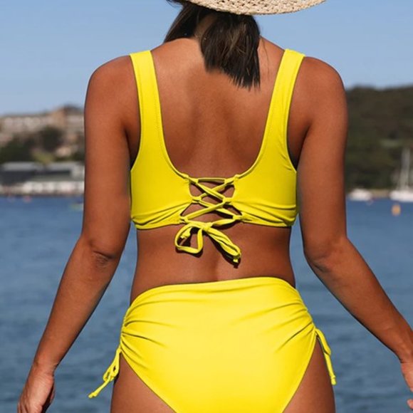 Twist Front Ruched Bottom Solid Color Bikini Set - Picture 5 of 6